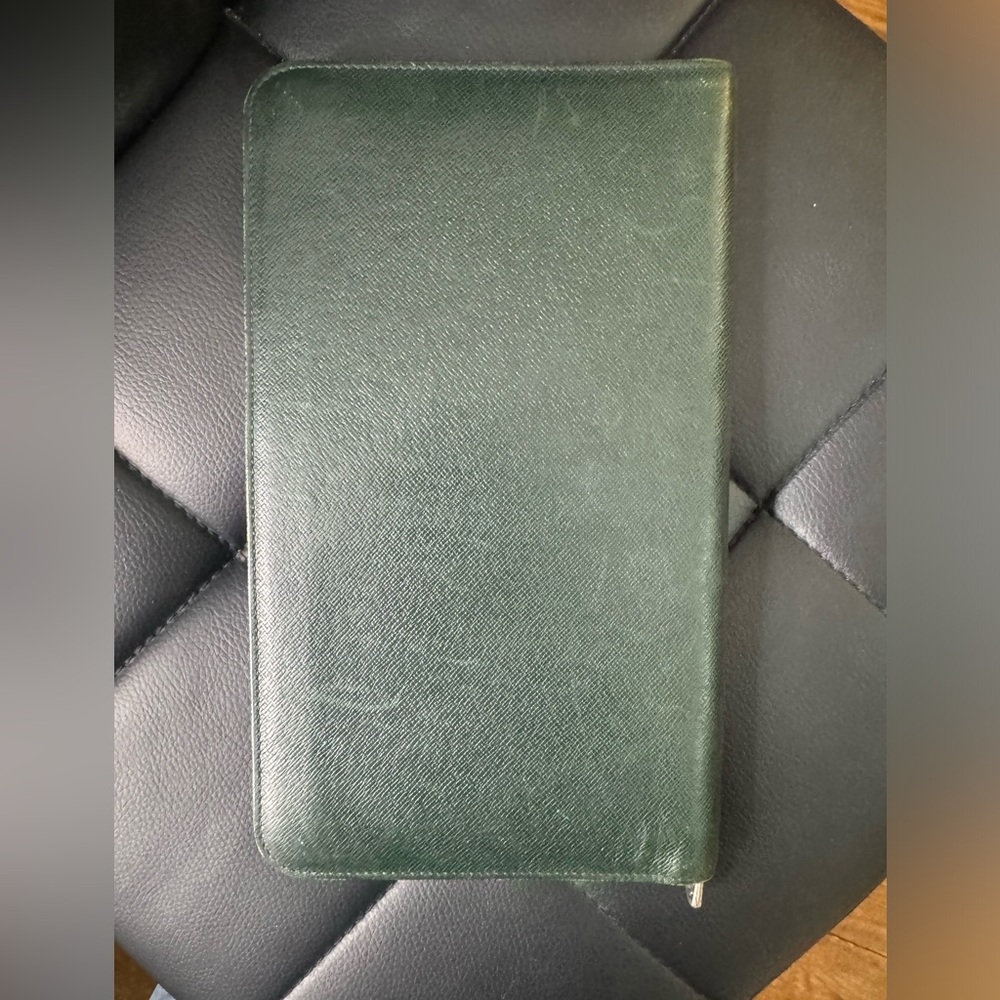 LOUIS VUITTON Travel Case Long Bifold Wallet Taiga Leather Epicea Green - Picture 3 of 9